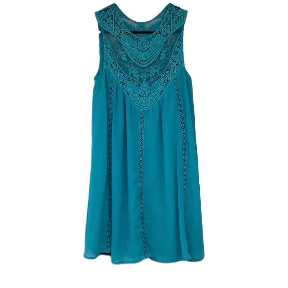 Gorgeous crochet lace babydoll dress